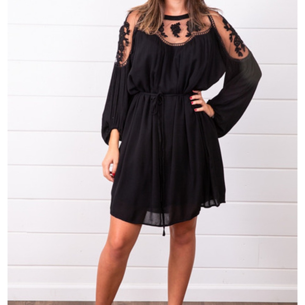 Elegant Black Lace Women's Dress